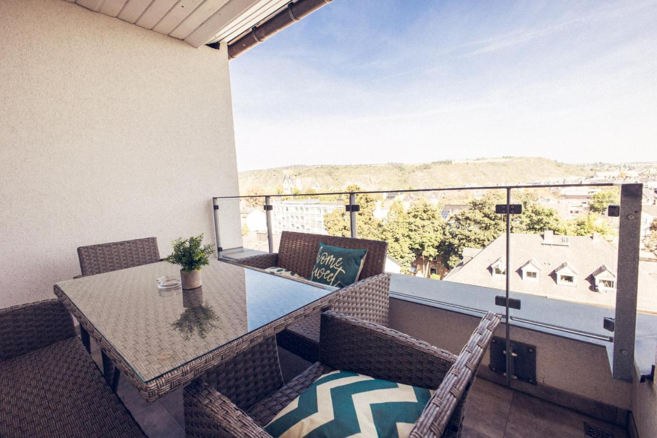 Design Apartment Zentral Fuer 6 In Andernach: Ausblick, Wifi, Kueche エクステリア 写真