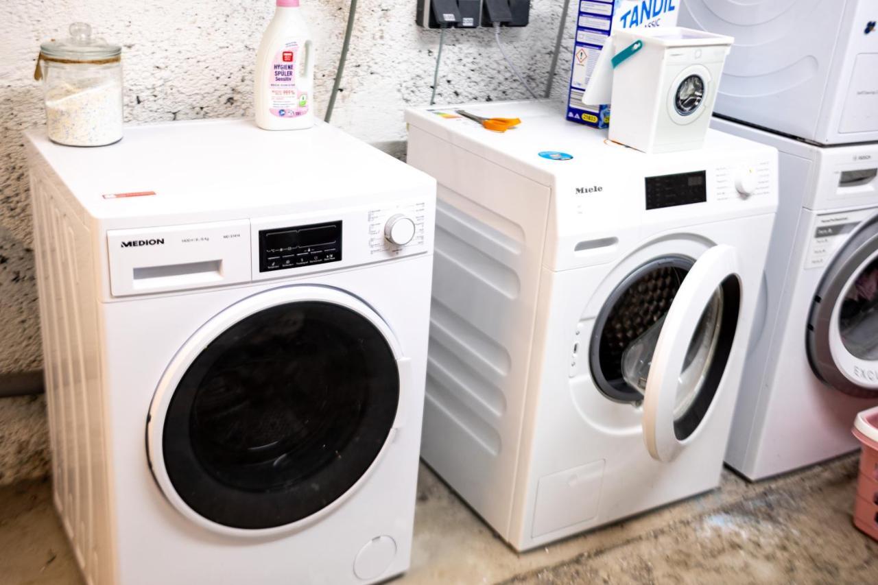 Design Apartment Zentral Fuer 6 In Andernach: Ausblick, Wifi, Kueche エクステリア 写真